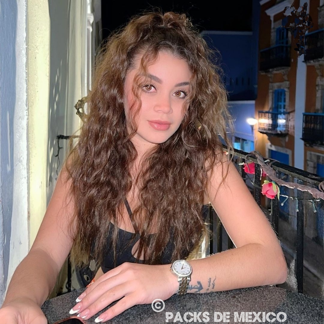 https://www.packsdemexico.com/wp-content/uploads/2023/09/Paola-Alpuche-[01-99].jpg